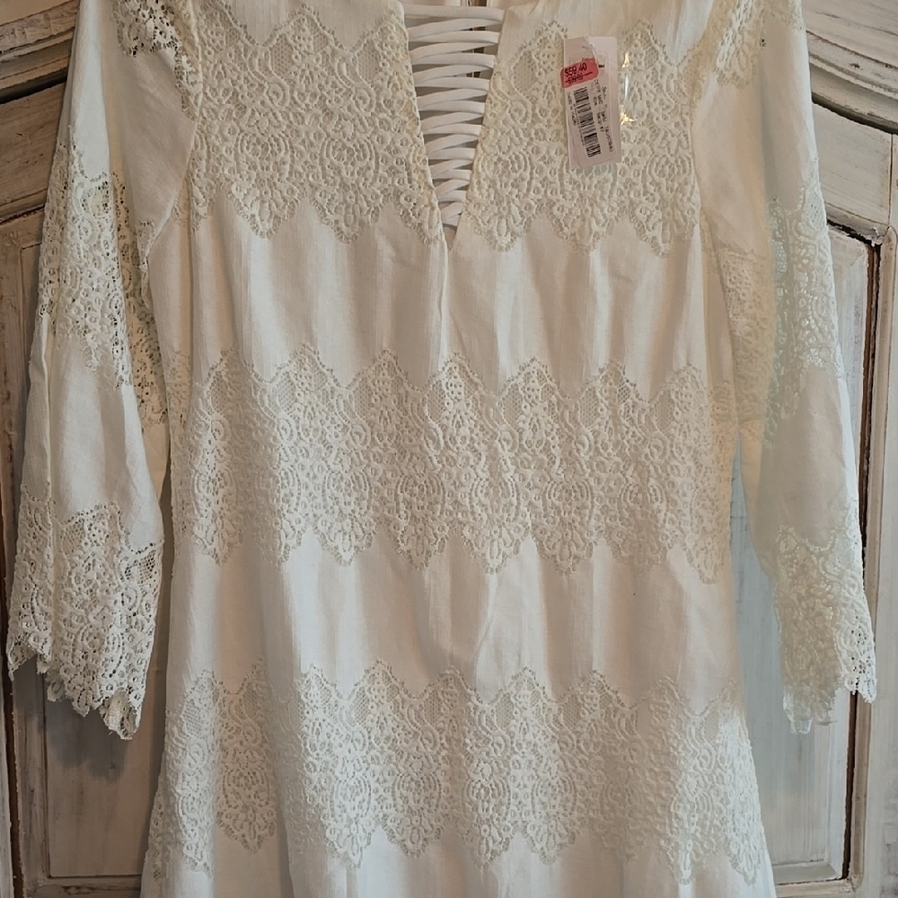 Elegant White Lace Dress